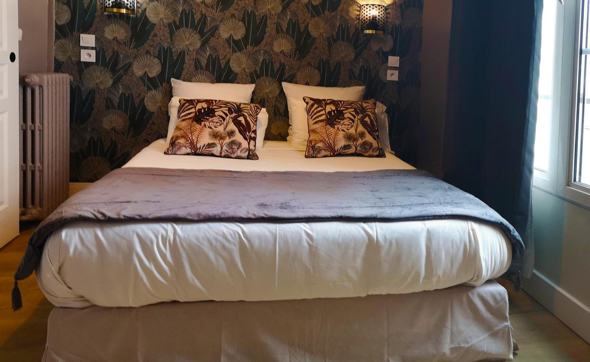 Hotel Hippodrome Paris Exteriör bild